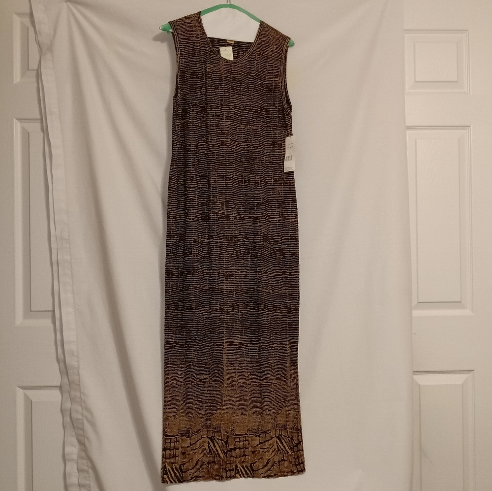 Maxi Dress-Pleat Pleat by Rafael - Picture 2 of 6